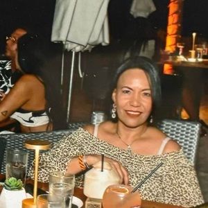 Meet your Posher, Rina